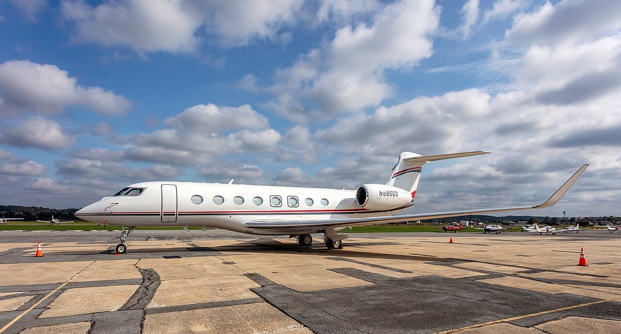Acroterion White Gulfstream G650ER parked at Frederick Municipal Airport, Maryland