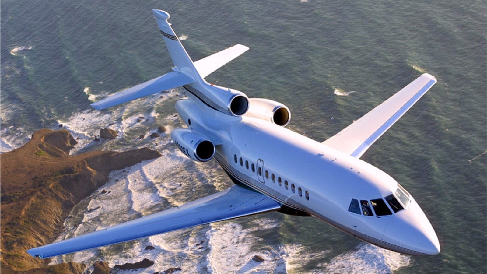 Falcon 900/900LX/900EX/900DX private jet exterior