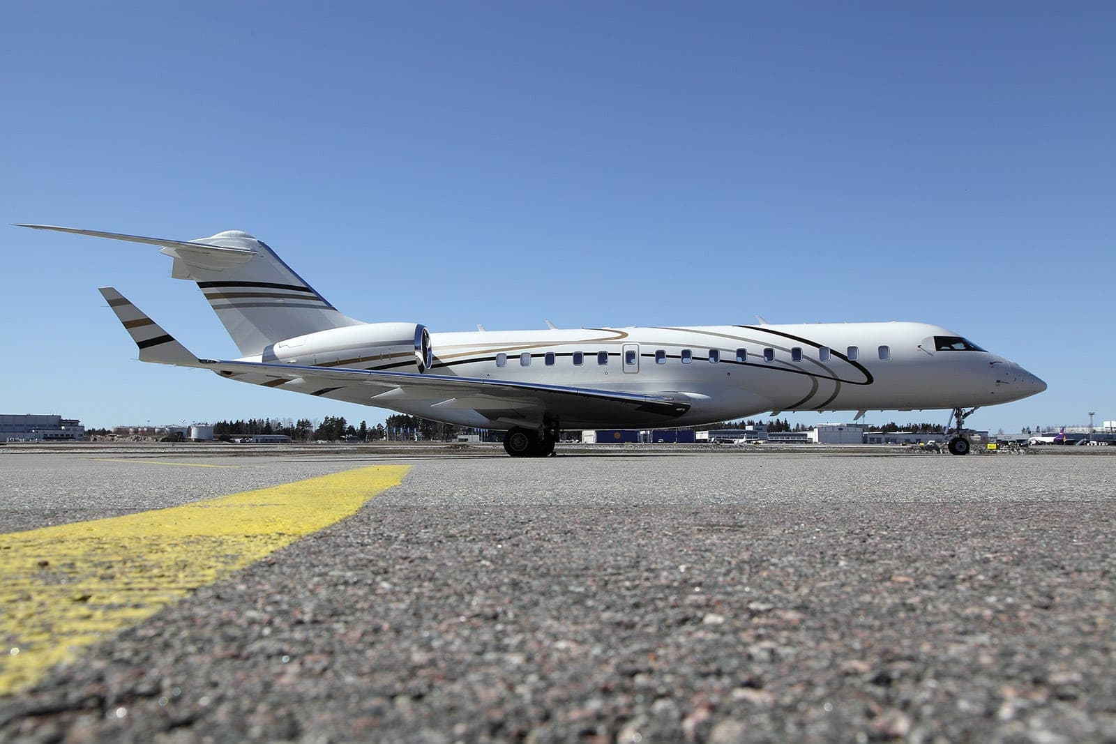 Global Express XRS private jet exterior