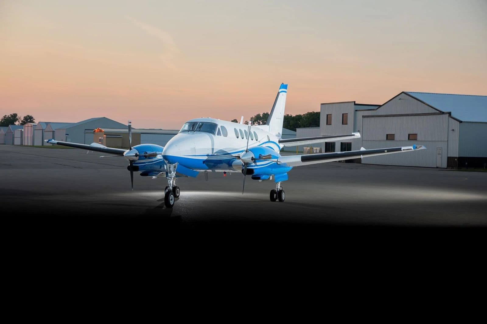 King Air 100 turboprop exterior