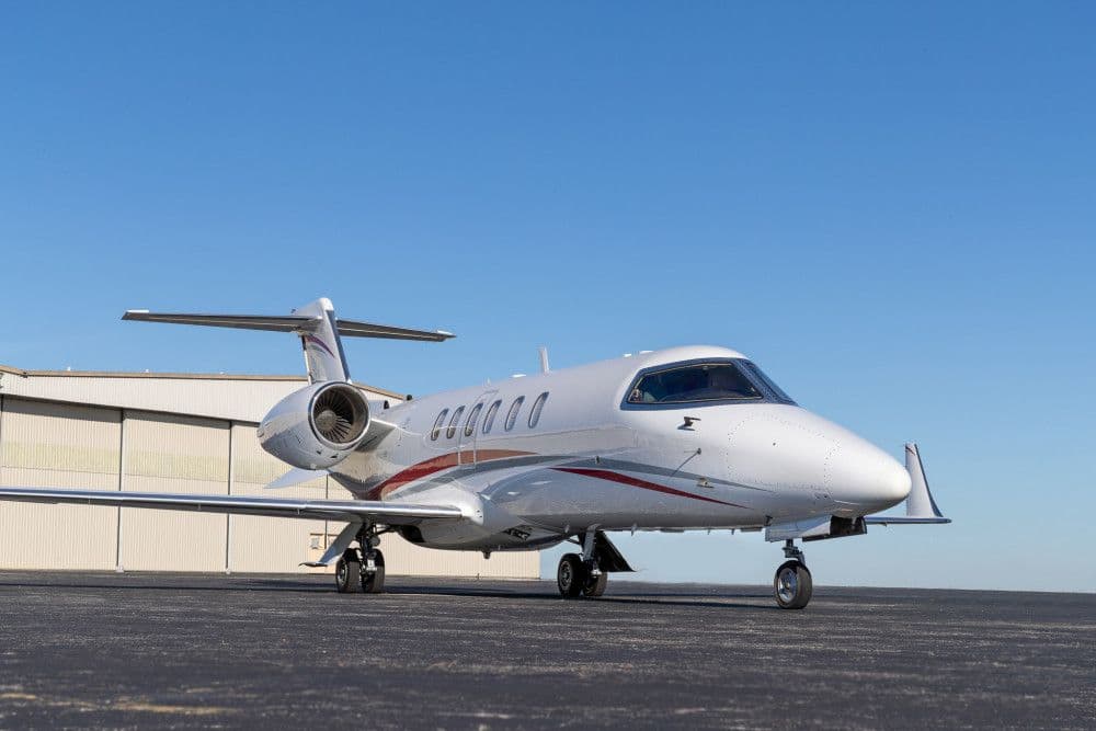 Lear 40XR private jet exterior
