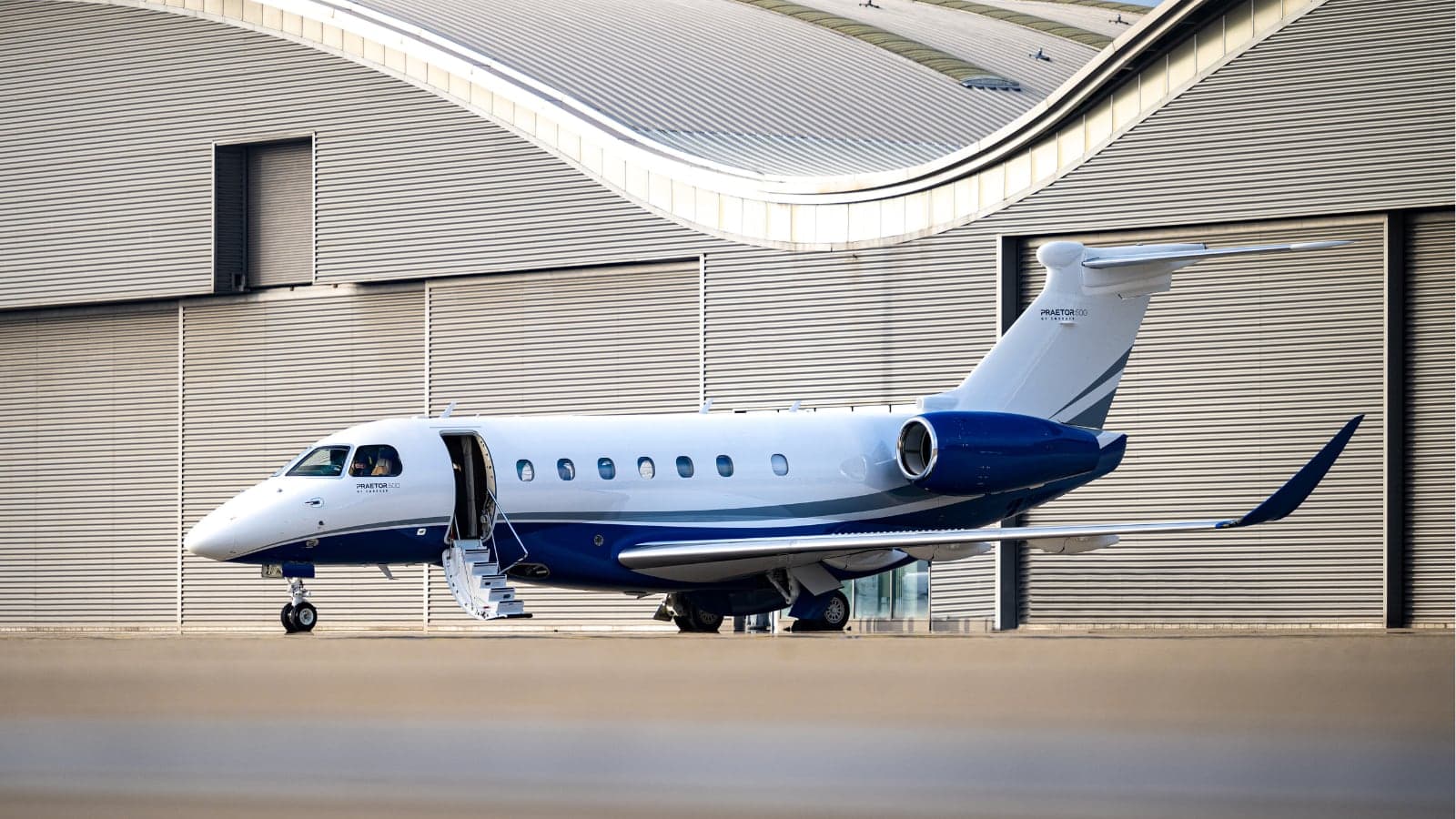 Praetor 600 private jet exterior